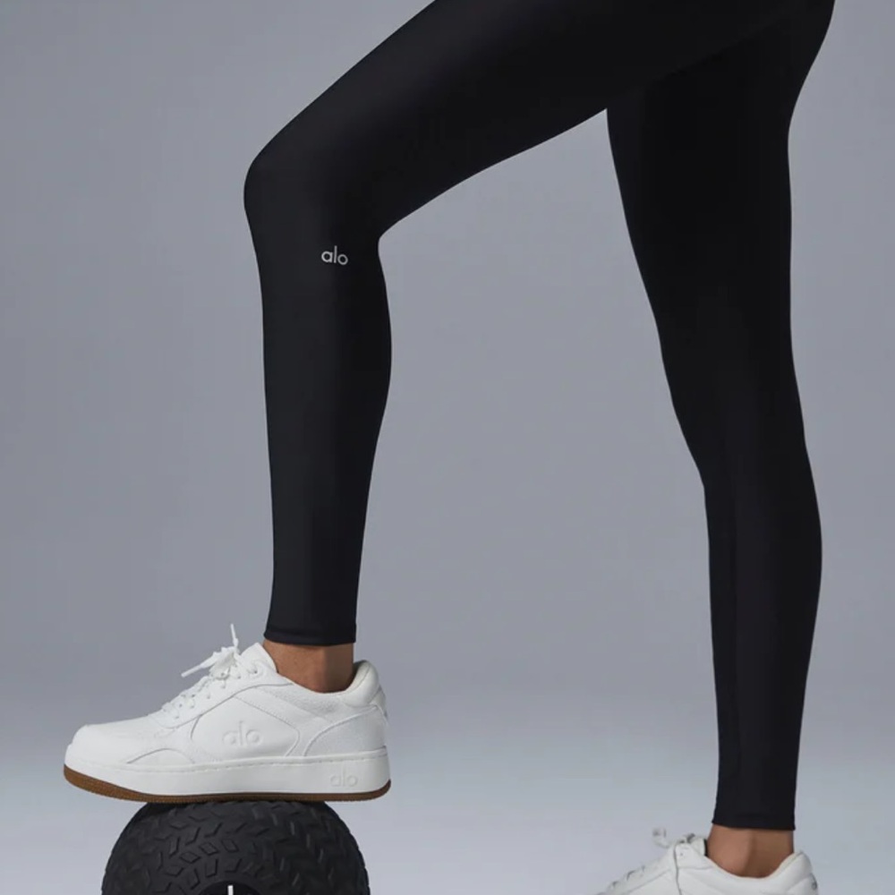 ALO yoga 7/8 High-Waist Airlift Legging - black medium